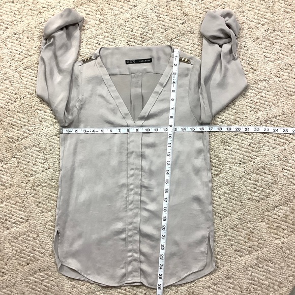 ZARA BASIC Light Gray V-Neck Top 186 - Picture 7 of 10